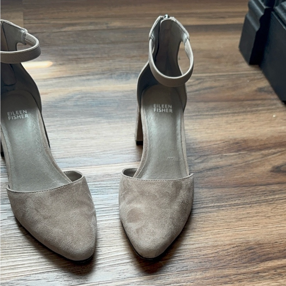 Eileen Fisher Women's Gray Suede Ankle-Strap Block Heel Pumps Sz. 9.5 - Picture 2 of 11